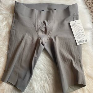 Lululemon Men’s Senseknit Running Short 10" Size M GULG Gray New
